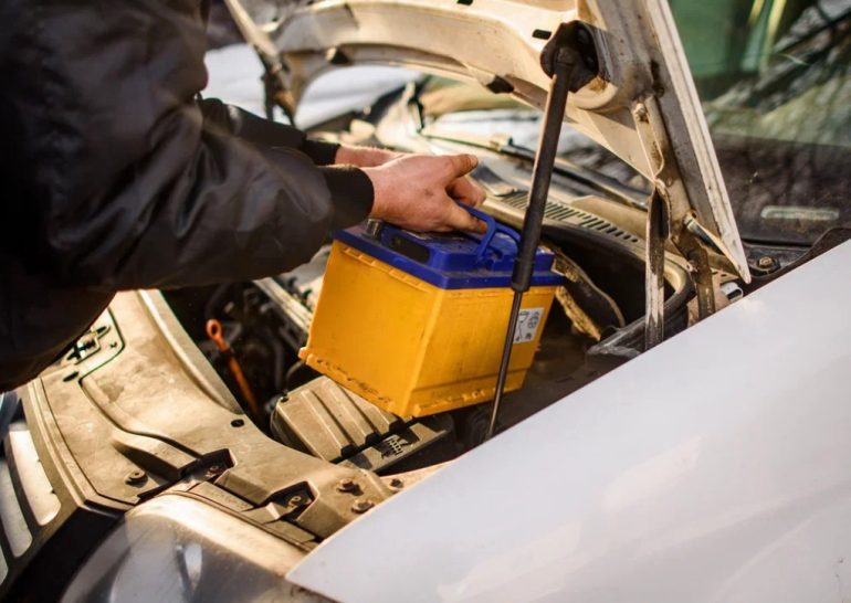 Автоэлектрик с выездом во Внуково: Экономьте время и деньги