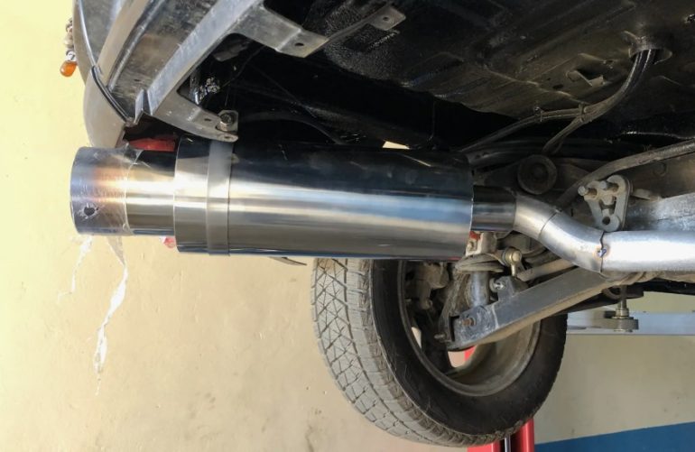 Как установка прямоточного глушителя влияет на мощность двигателя