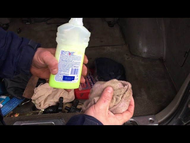 Как убрать запах солярки из салона машины
